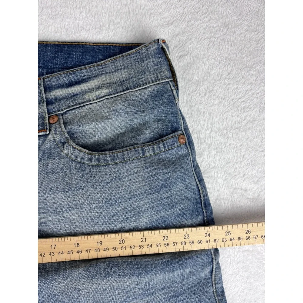 True Religion Slim Drop Rise Jeans Distressed Denim Size‎ 38 (40 Measured)